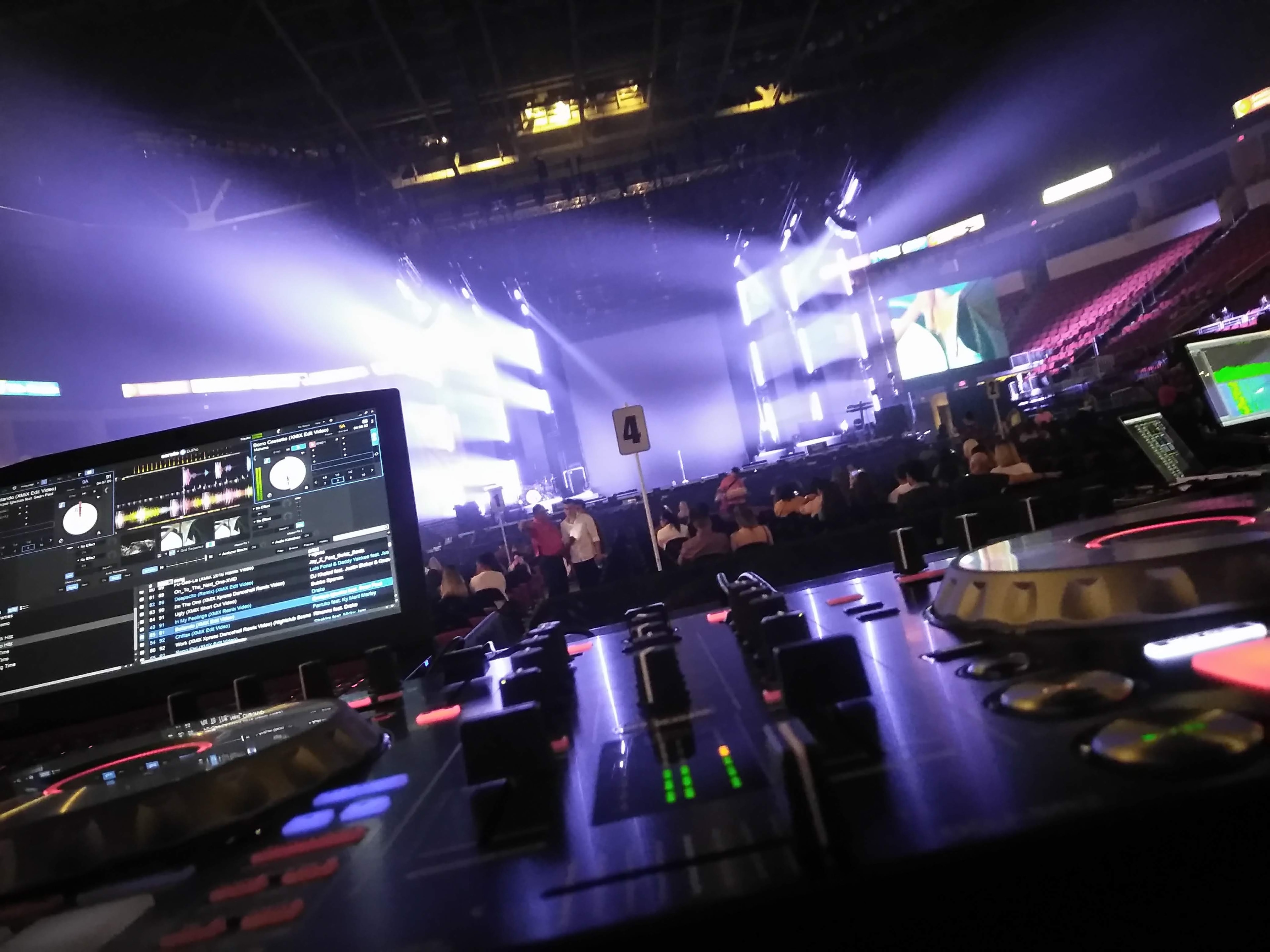 Lighting Design — Arena Tour